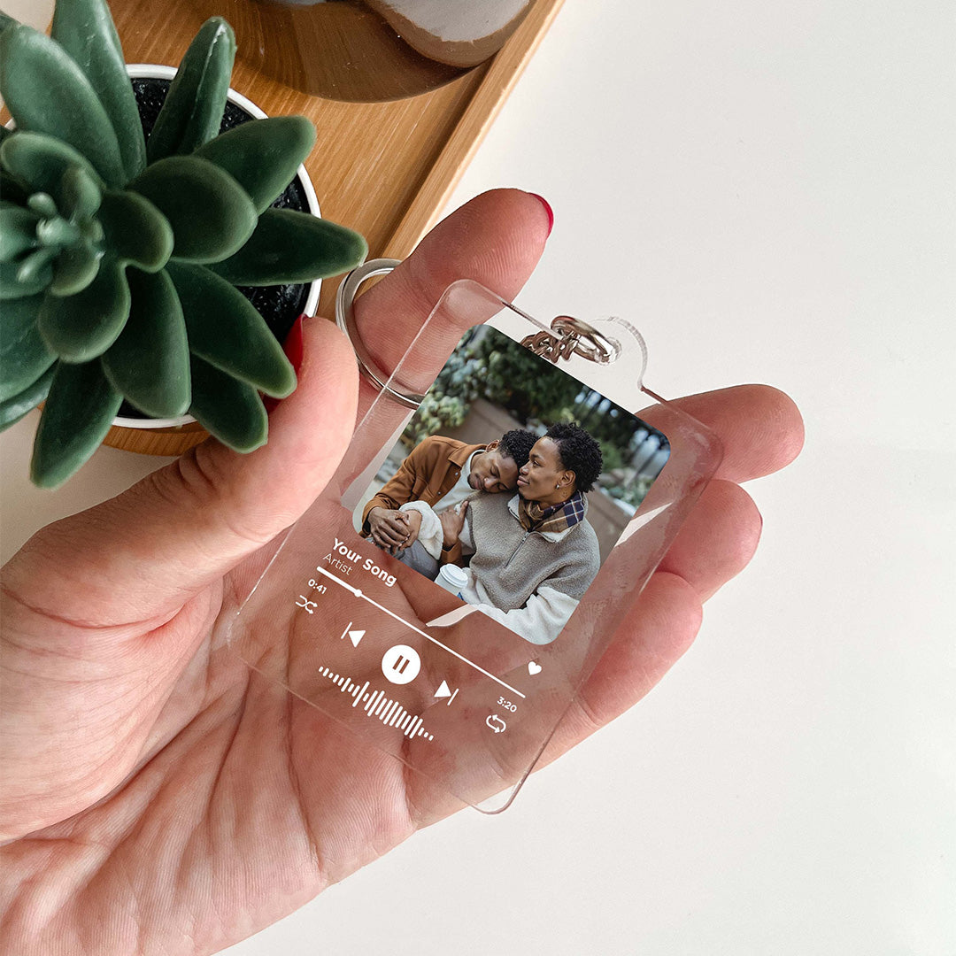 AreyaListen Custom Song Keychain
